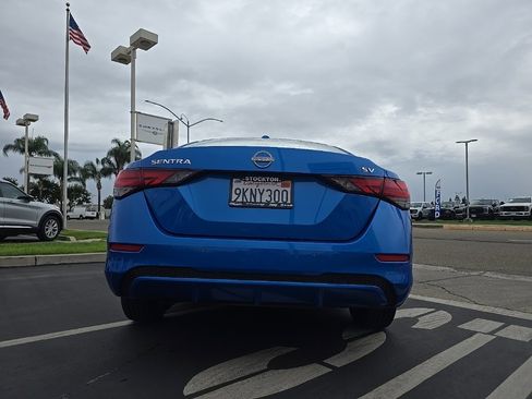 Used 2024 Nissan Sentra SV image 10