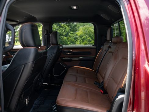 Used 2019 RAM 1500 Limited AWD/4WD image 18