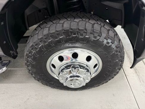 Used 2024 RAM 3500 Limited AWD/4WD image 5