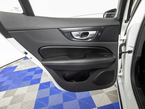 Used 2025 Volvo S60 B5 Core FWD image 14