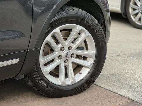 Used 2016 Ford Explorer XLT w/ Equipment Group 202A image 14