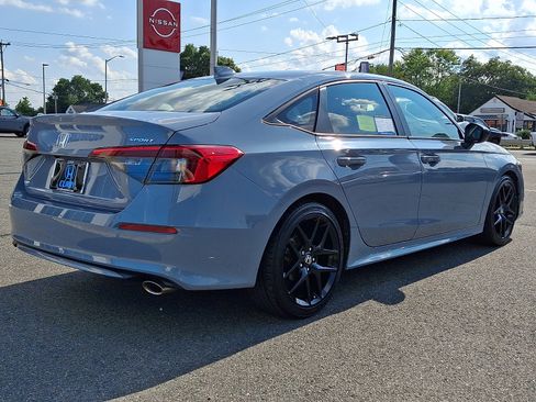 Used 2024 Honda Civic Sport image 4