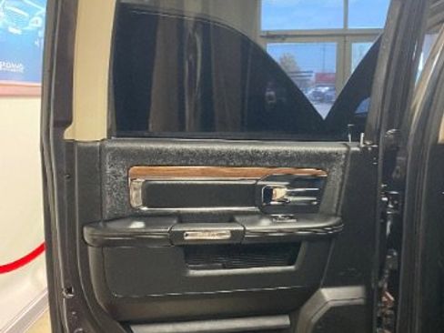 Used 2014 RAM 1500 Laramie w/ Convenience Group image 13