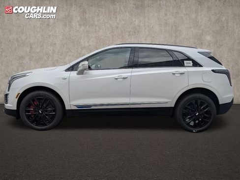 New 2025 Cadillac XT5 Sportv w/ LPO, Blue Accent Package image 4