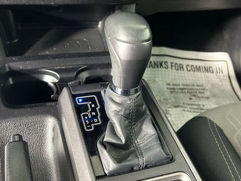 Used 2021 Toyota Tacoma TRD Sport w/ Technology Package image 21