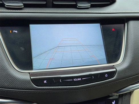 Used 2018 Cadillac XT5 Luxury w/ Driver Awareness Package image 25