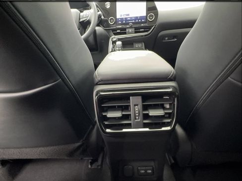 Used 2024 Lexus NX 250 FWD image 39