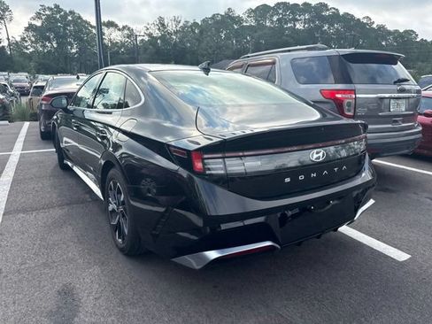 Used 2025 Hyundai Sonata SEL FWD image 3