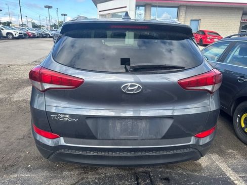 Used 2017 Hyundai Tucson SE Plus FWD image 3
