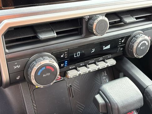 Used 2025 Toyota 4Runner TRD Off-Road Premium w/ Tow Technology Package AWD/4WD image 22