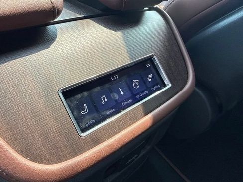Certified 2026 Lincoln Navigator Reserve AWD/4WD image 22