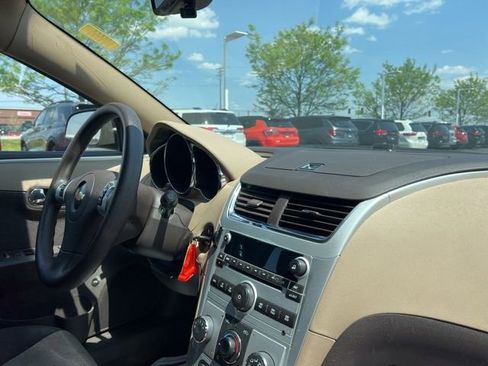 Used 2010 Chevrolet Malibu LS FWD image 30