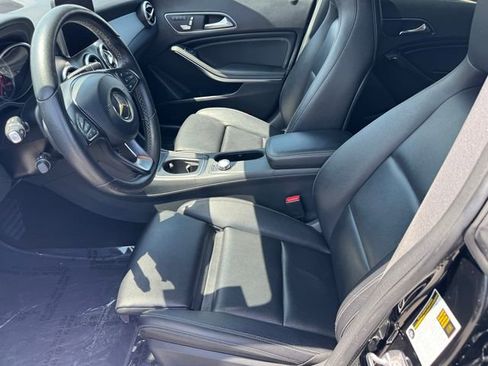 Used 2018 Mercedes-Benz CLA 250 image 12