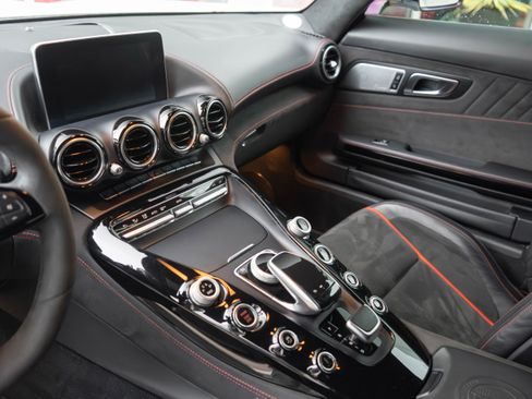 Used 2018 Mercedes-Benz AMG GT C image 19