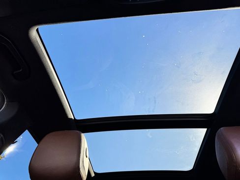 Used 2024 Mercedes-Benz GLE 350 4MATIC image 33