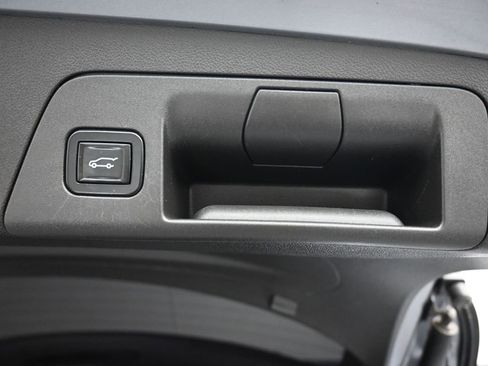 Used 2021 Buick Envision Essence AWD/4WD image 46