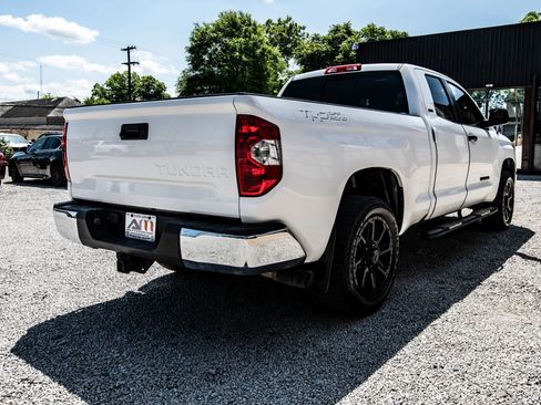 Used 2018 Toyota Tundra SR5 RWD image 12