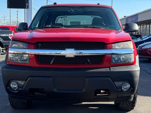 Used 2005 Chevrolet Avalanche Z71 w/ Sun And Sound Package image 3