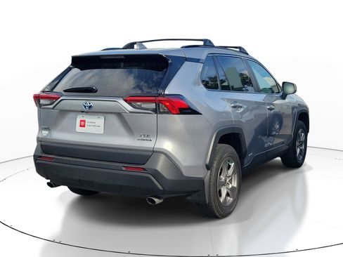 Certified 2024 Toyota RAV4 XLE w/ Convenience Package image 10