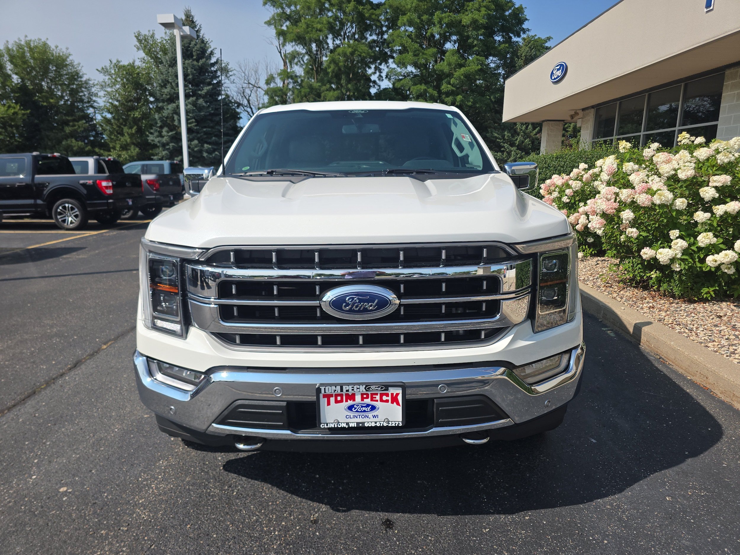 Used 2022 Ford F150 Lariat w/ Equipment Group 502A High AWD/4WD image 5