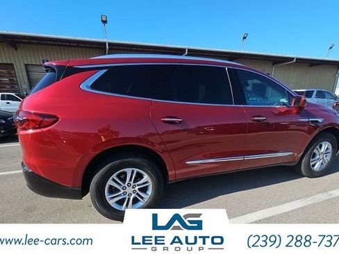 Used 2019 Buick Enclave Essence FWD image 3