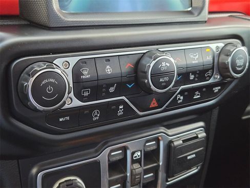 Used 2021 Jeep Gladiator Rubicon image 15