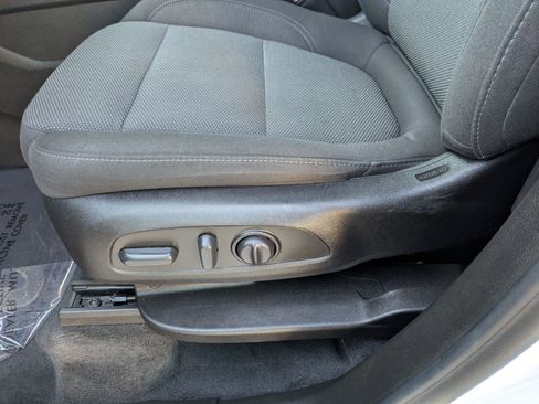 Certified 2023 Chevrolet Traverse LT image 22