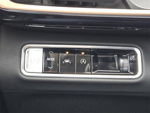 Used 2025 Buick Envision Sport Touring image 17