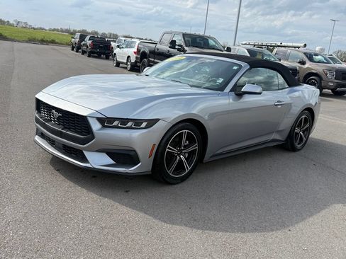 Used 2024 Ford Mustang Premium RWD image 27