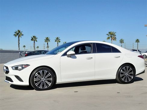 Used 2023 Mercedes-Benz CLA 250 w/ Premium Package image 31