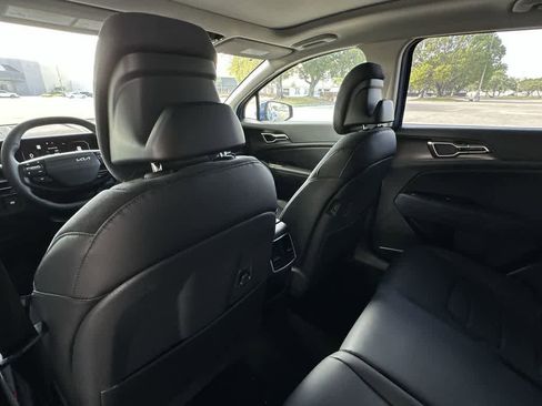 Used 2026 Kia Sportage SX FWD image 23