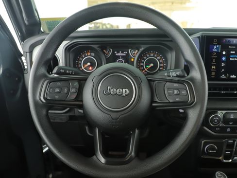 New 2026 Jeep Gladiator Sport image 14