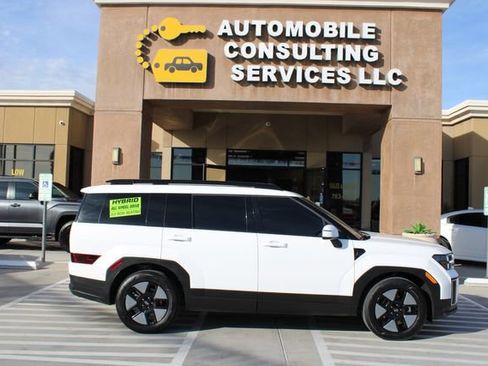 Used 2025 Hyundai Santa Fe SEL image 8