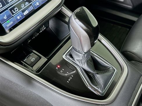 Used 2023 Subaru Outback Limited image 25