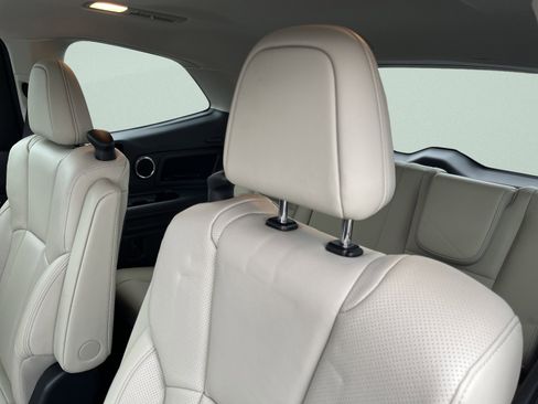 Used 2022 Subaru Ascent Limited w/ Technology Package image 24