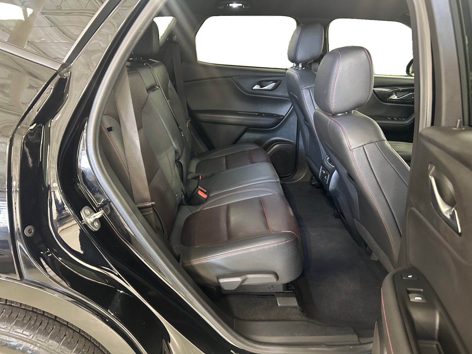 Used 2022 Chevrolet Blazer RS w/ Enhanced Convenience Package FWD image 23