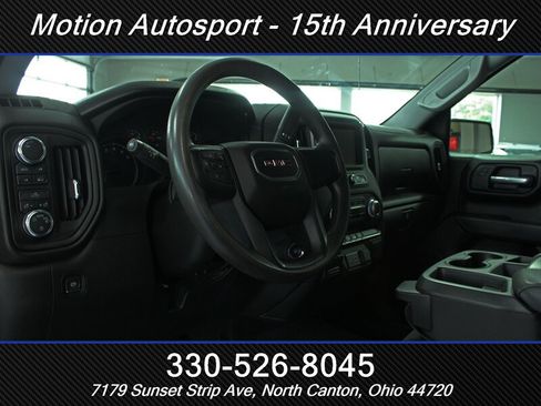 Used 2024 GMC Sierra 1500 Pro w/ Graphite Edition AWD/4WD image 11