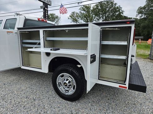 Used 2019 Chevrolet Silverado 2500 W/T AWD/4WD image 10