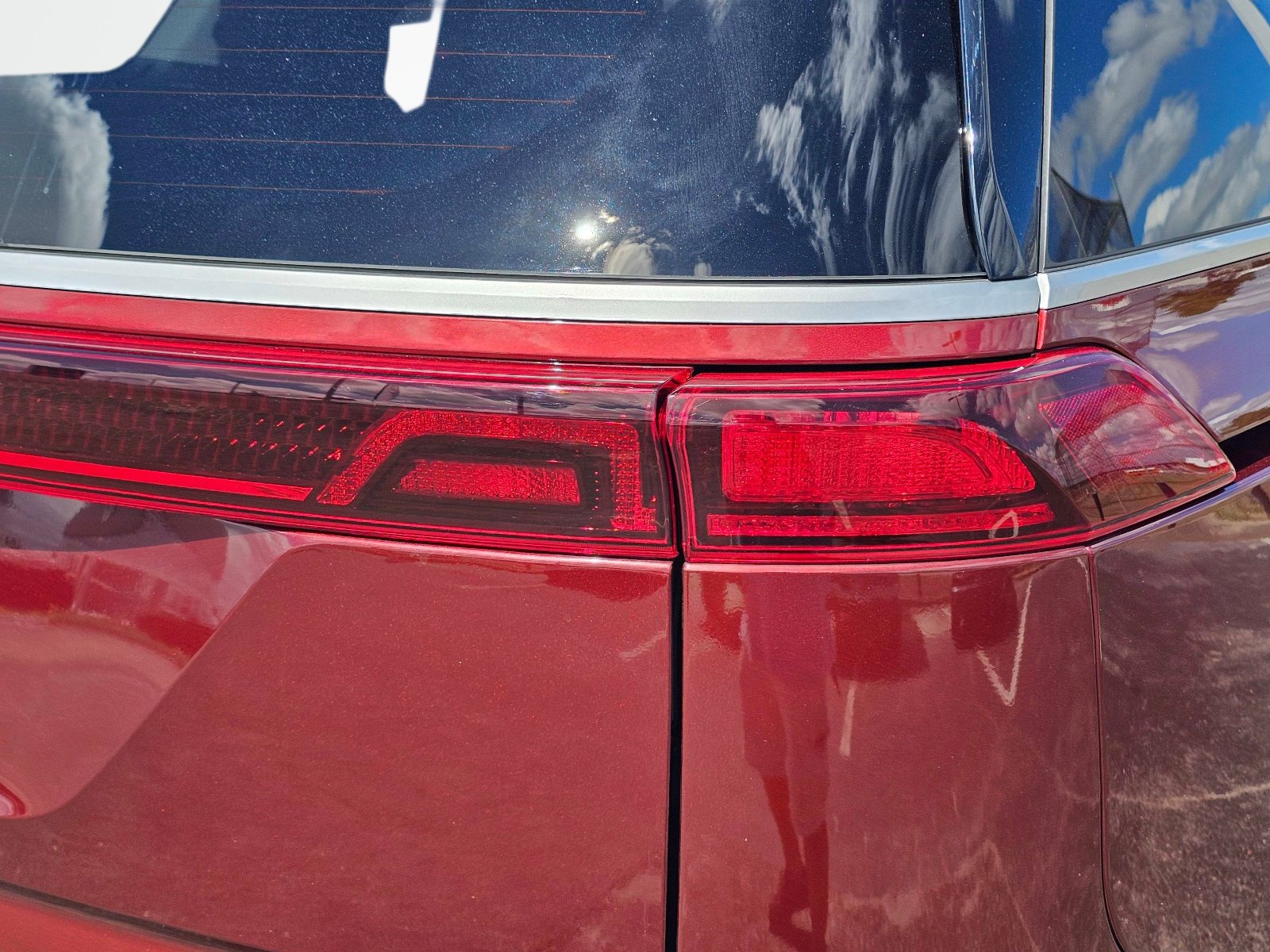 Certified 2024 Kia Carnival EX FWD image 9
