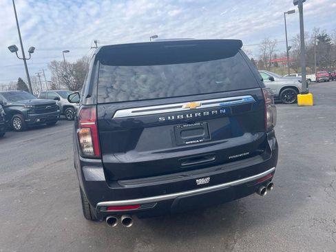 Used 2023 Chevrolet Suburban Premier image 4
