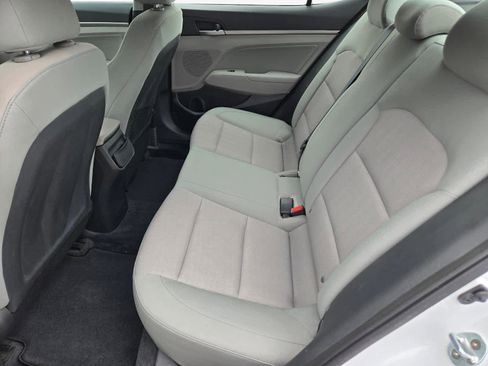 Used 2017 Hyundai Elantra SE w/ SE A/T Tech Package 03 FWD image 15