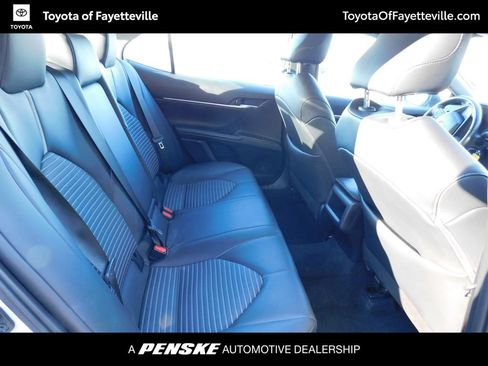 Used 2024 Toyota Camry SE image 4