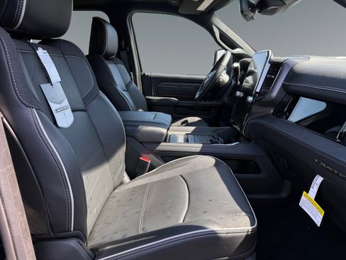 New 2026 RAM 2500 Limited AWD/4WD image 15