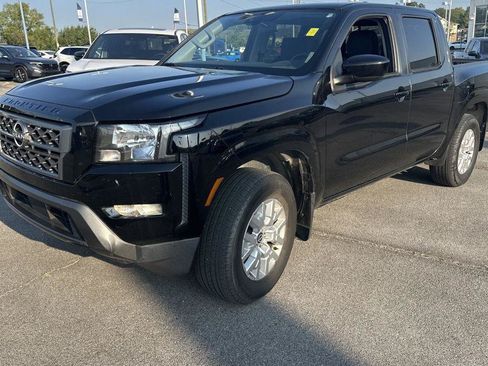 Used 2022 Nissan Frontier SV RWD image 1