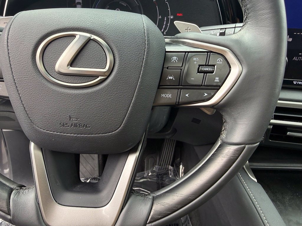 Used 2024 Lexus RX 350h w/ Accessory Package (Z1) AWD/4WD image 12