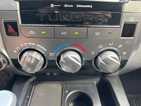 Used 2020 Toyota Tundra SR5 w/ SR5 Upgrade Package AWD/4WD image 18