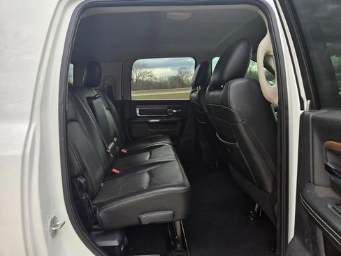 Used 2013 RAM 2500 Laramie w/ Cold Weather Group image 15