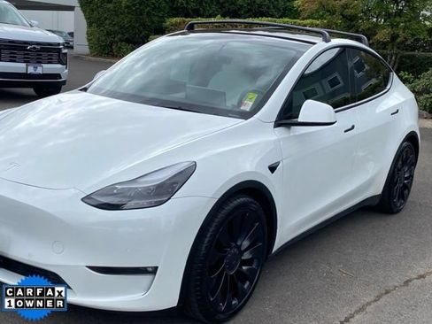 Used 2022 Tesla Model Y Performance AWD/4WD image 4