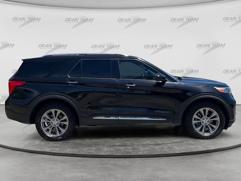 Used 2023 Ford Explorer Limited AWD/4WD image 9