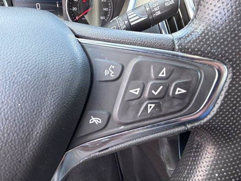 Used 2023 Chevrolet Equinox LT FWD image 23